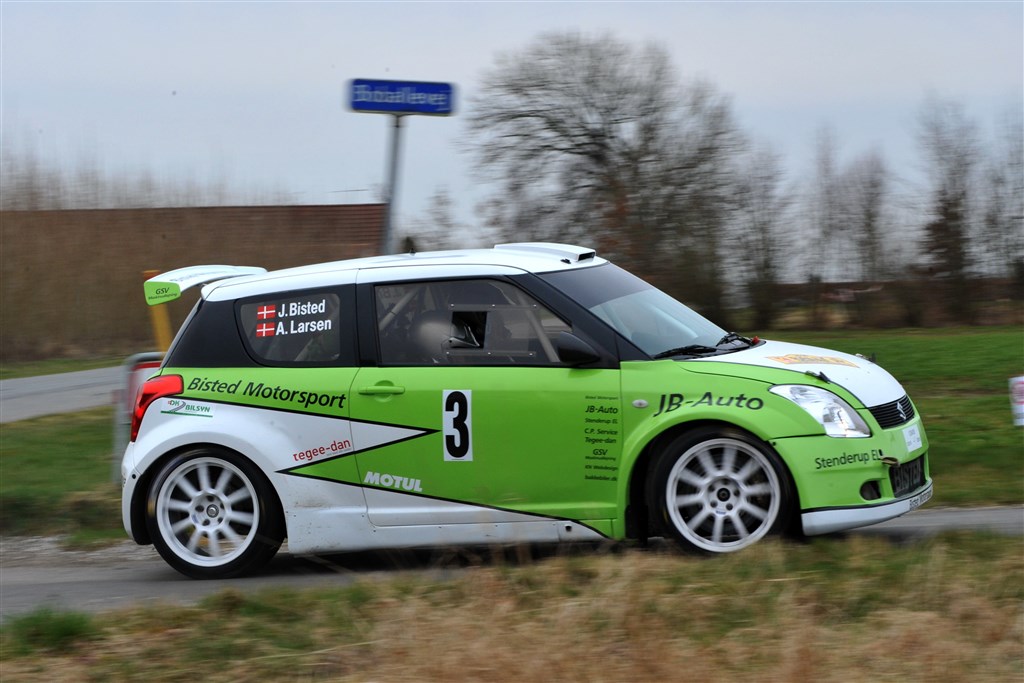 Jesper Bisted og Arly Larsen sluttede blandt de ti bedste mandskaber i FTZ Rally Roskilde